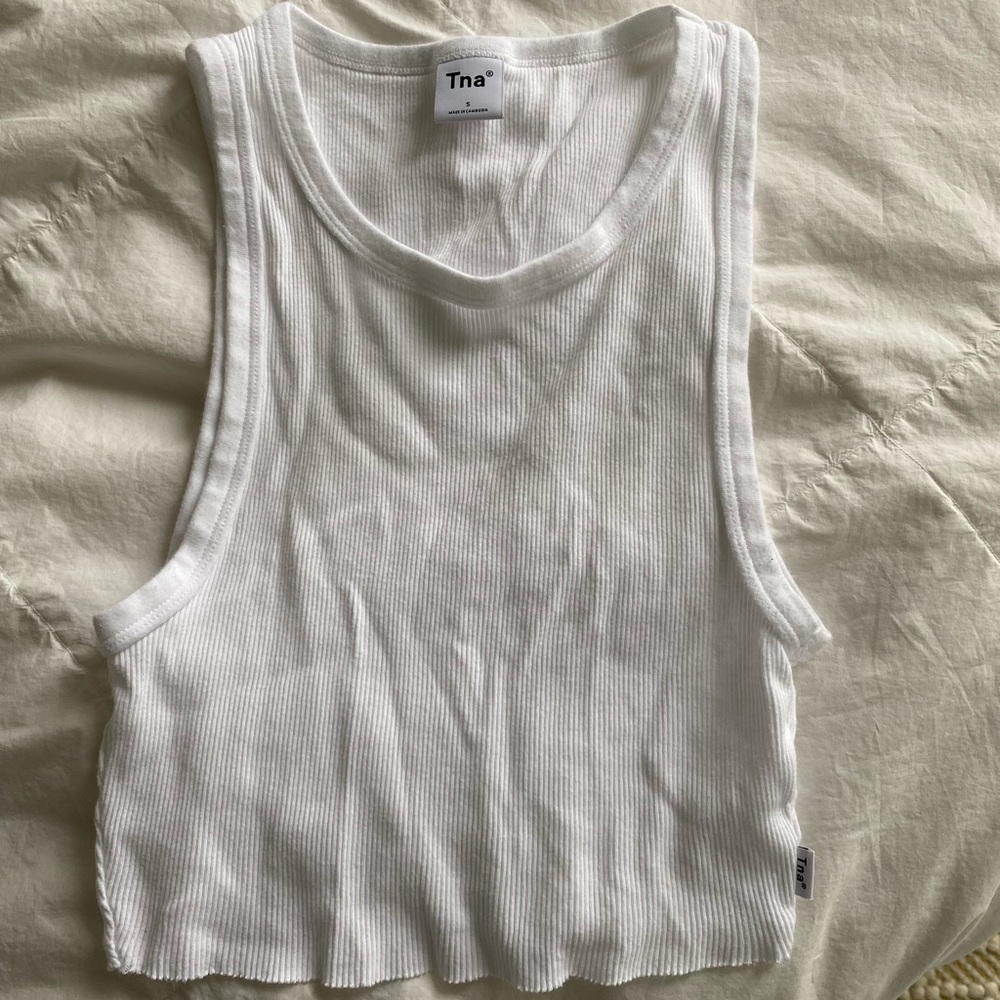 Aritzia TNA Ribbed Cropped Tank